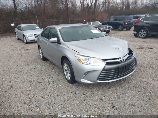 Toyota CAMRY LE 2015 4T4BF1FKXFR510056 Image 1