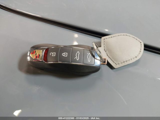 WP0CC2A83PS222034 Porsche 718 Spyder