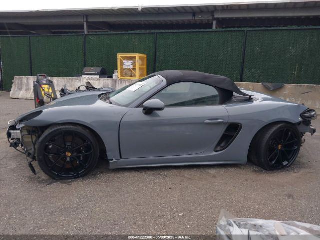 WP0CC2A83PS222034 Porsche 718 Spyder