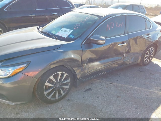 1N4AL3AP2HC118009 Nissan Altima 2.5 Sl