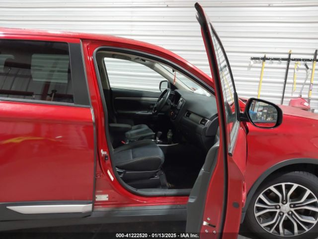 2017 MITSUBISHI OUTLANDER JA4AZ2A39HZ049715 Photo 4