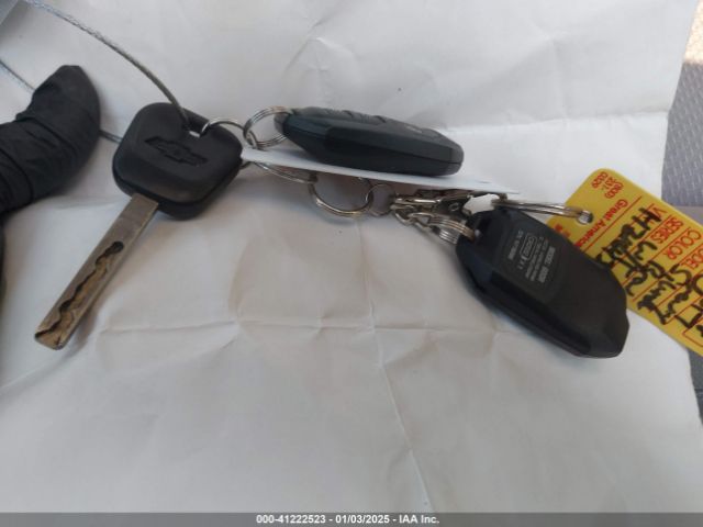 1GCVKNEH6HZ164324 Chevrolet Silverado 1500 Wt