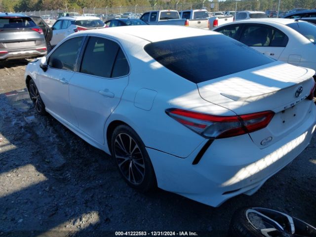 4T1B11HK3JU658046 Toyota CAMRY SE
