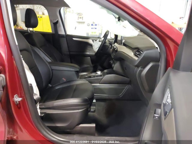 1FMCU9CZ4NUA15452 Ford Escape Sel Hybrid