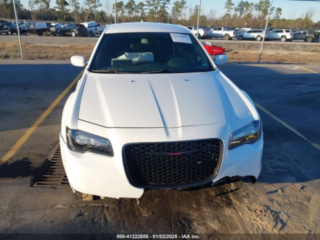 2C3CCABG9MH545933 Chrysler 300 300s