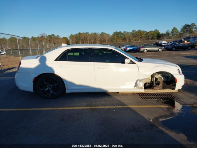 2C3CCABG9MH545933 Chrysler 300 300s