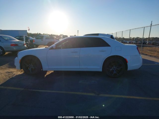 2C3CCABG9MH545933 Chrysler 300 300s