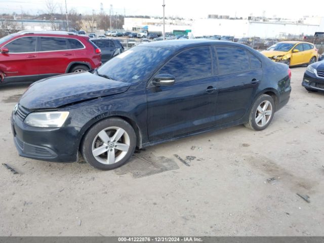 3VW3L7AJ9EM401374 Volkswagen Jetta 2.0l Tdi