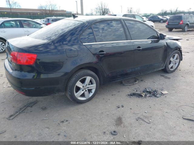 3VW3L7AJ9EM401374 Volkswagen Jetta 2.0l Tdi