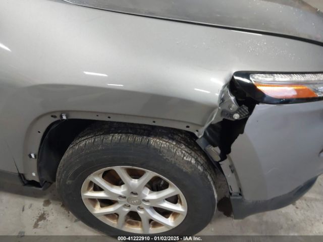 1C4PJMCS5FW546508 Jeep Cherokee Latitude