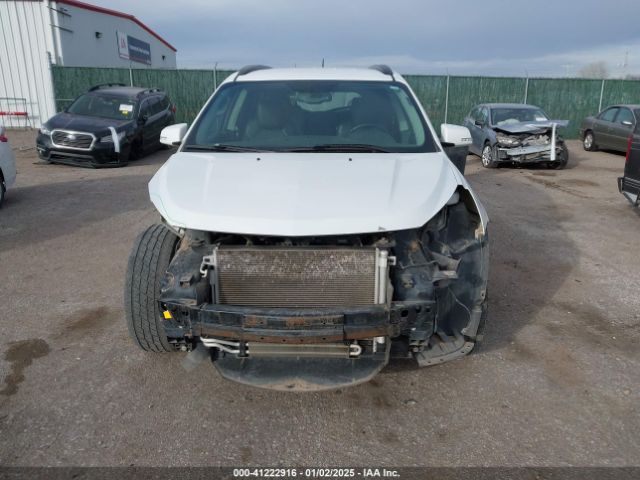 1GNKVHKD2HJ272667 Chevrolet Traverse 2lt