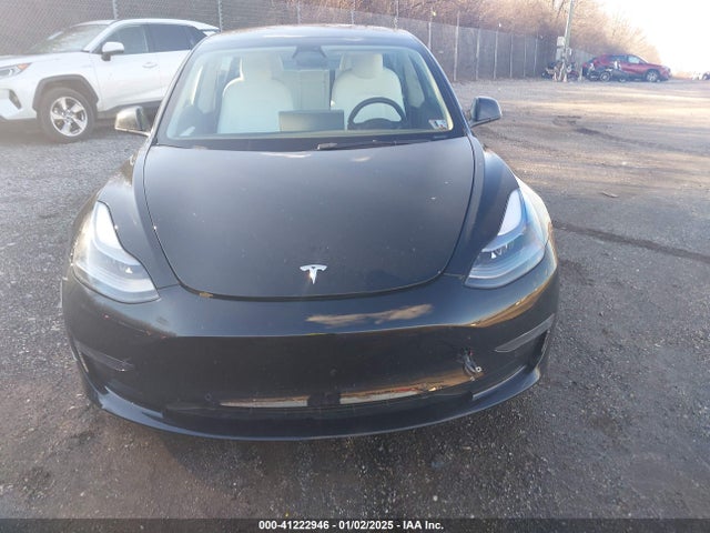 Tesla Model 3 Rear-wheel Drive 2022 5YJ3E1EA3NF352830 Image 13