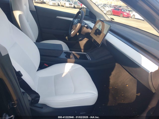 2022 TESLA MODEL 3 5YJ3E1EA3NF352830 Photo 4
