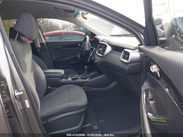 5XYPG4A3XHG205910 KIA Sorento 2.4l L