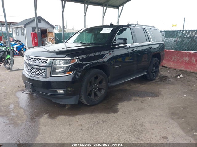 Chevrolet Tahoe Lt 2017 1GNSKBKC8HR137644 Image 2