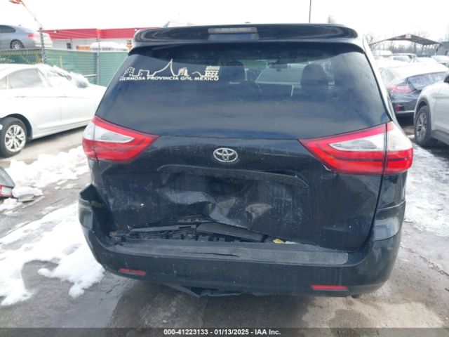 5TDKZ3DC9HS874442 Toyota Sienna Le 8 Passenger