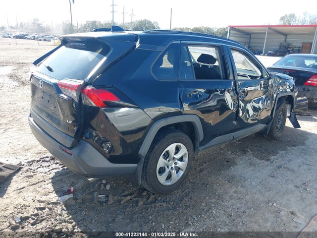 Toyota RAV4 LE 2019 2T3H1RFV1KC007305 Image 4