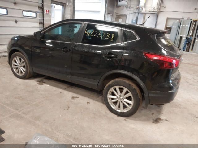 JN1BJ1CR8HW142307 Nissan Rogue Sport S