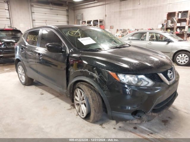 JN1BJ1CR8HW142307 Nissan Rogue Sport S
