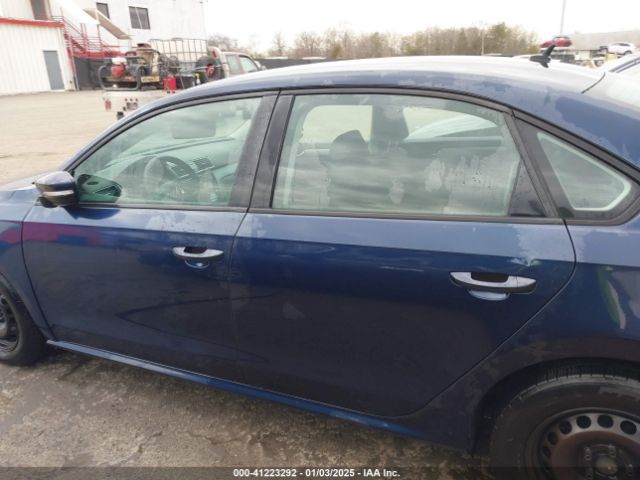 1VWAP7A39EC021773 Volkswagen Passat 2.5l S