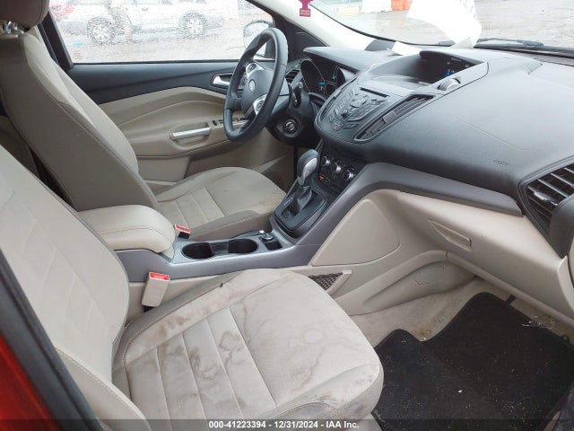 1FMCU0GXXGUA64940 Ford ESCAPE SE
