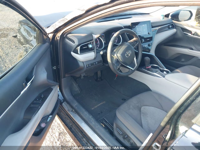 4T1C11AK0NU692739 Toyota CAMRY LE