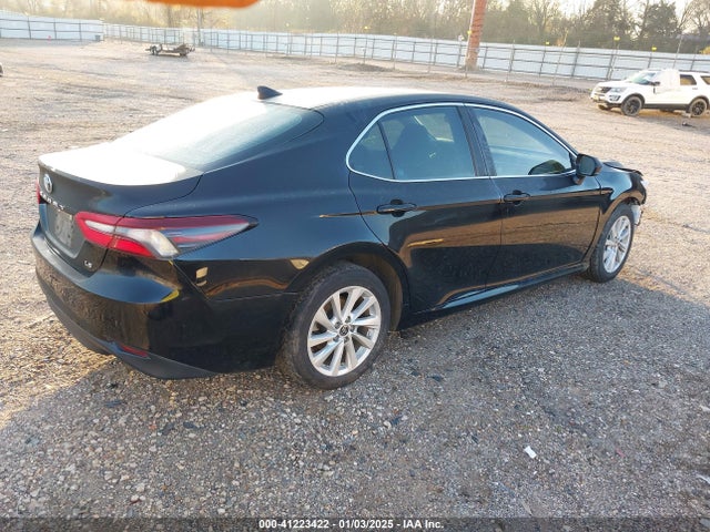 4T1C11AK0NU692739 Toyota CAMRY LE