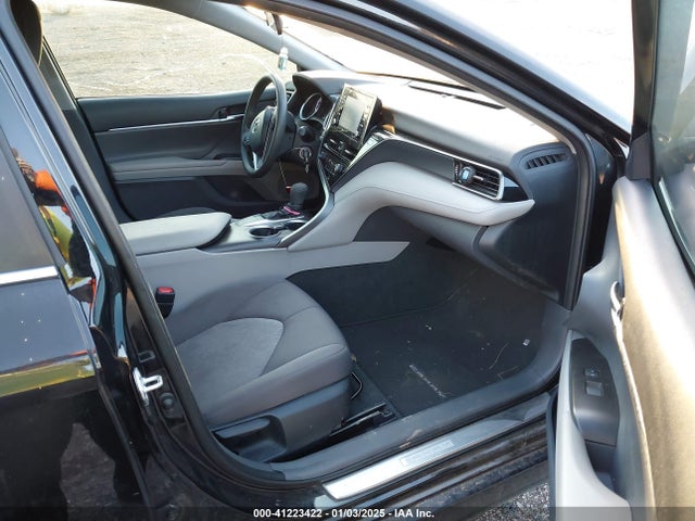 4T1C11AK0NU692739 Toyota CAMRY LE