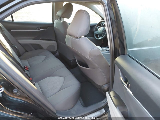4T1C11AK0NU692739 Toyota CAMRY LE