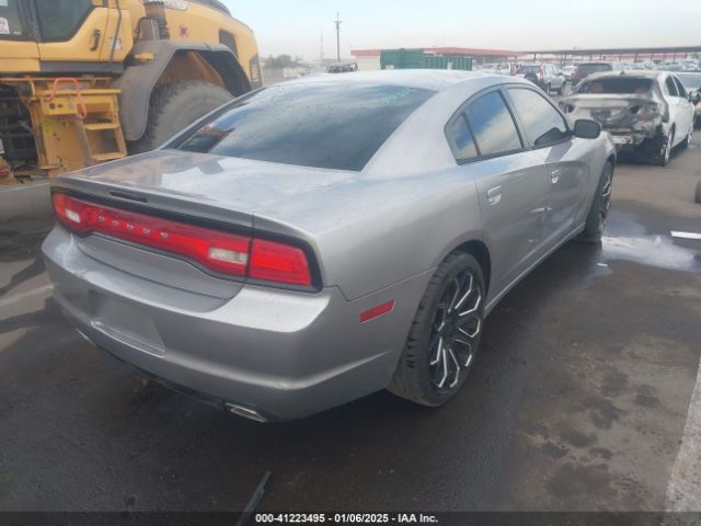 2C3CDXBG8EH268788 Dodge Charger Se
