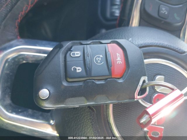 1C4HJXFG1JW186661 Jeep Wrangler Unlimited Rubicon 4x4