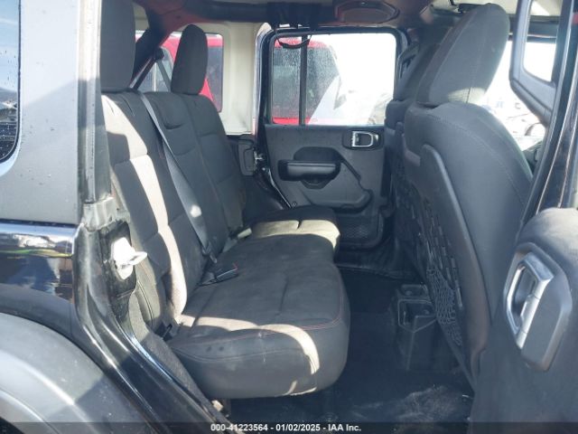 1C4HJXFG1JW186661 Jeep Wrangler Unlimited Rubicon 4x4