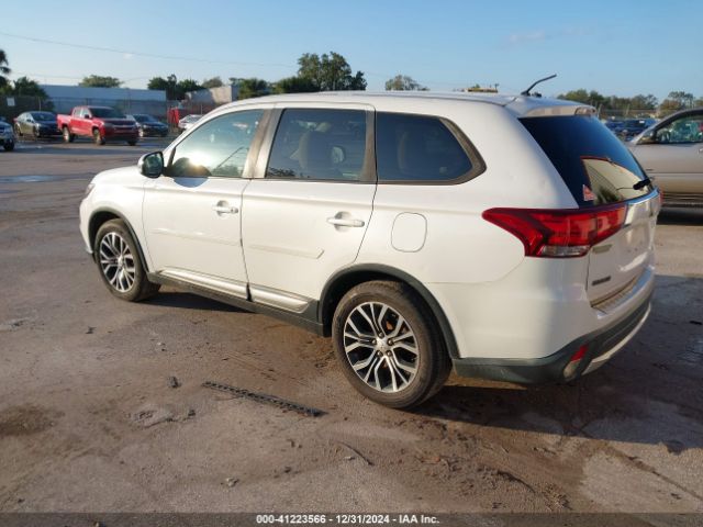JA4AD3A31GZ047704 Mitsubishi Outlander Se