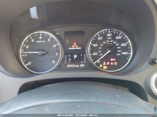 JA4AD3A31GZ047704 Mitsubishi Outlander Se