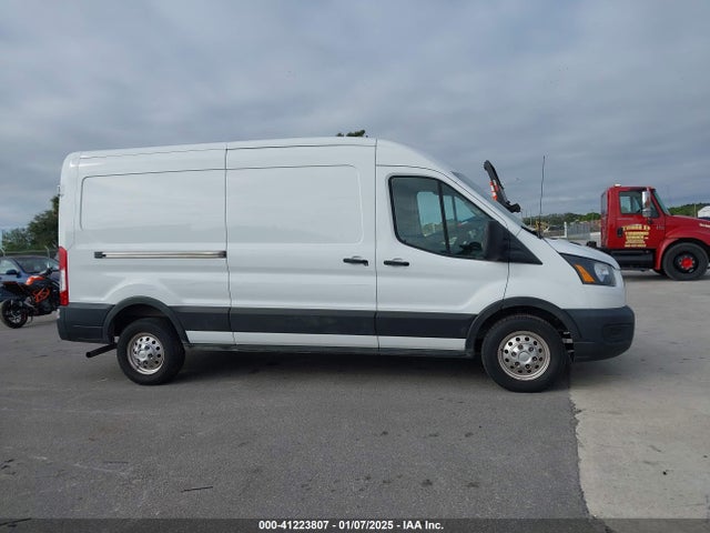 Ford Transit-250 2022 1FTBR2C81NKA64717 Image 13