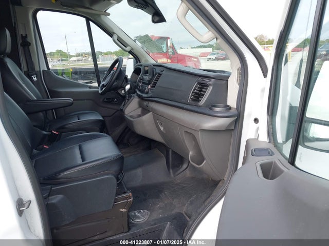 Ford Transit-250 2022 1FTBR2C81NKA64717 Image 5