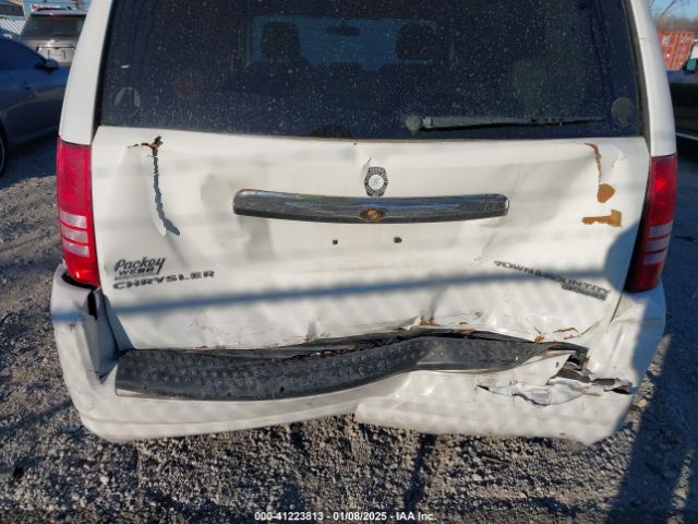 2010 CHRYSLER TOWN & COUNTRY 2A4RR5D18AR310587 Photo 5