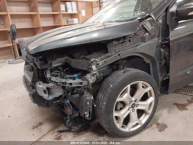 Ford Escape Titanium 2019 1FMCU9J95KUA81779 Image 6
