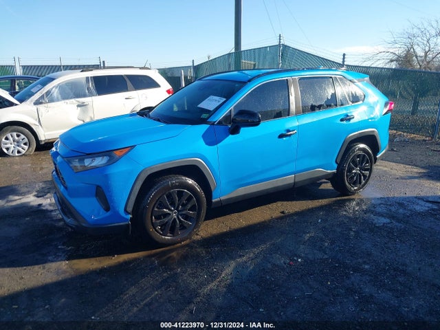 Toyota RAV4 LE 2019 2T3H1RFV2KW013371 Image 2