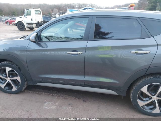 KM8J3CA25JU670260 Hyundai Tucson Limited