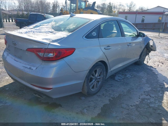 Hyundai SONATA SE 2015 5NPE24AF7FH223013 Image 4