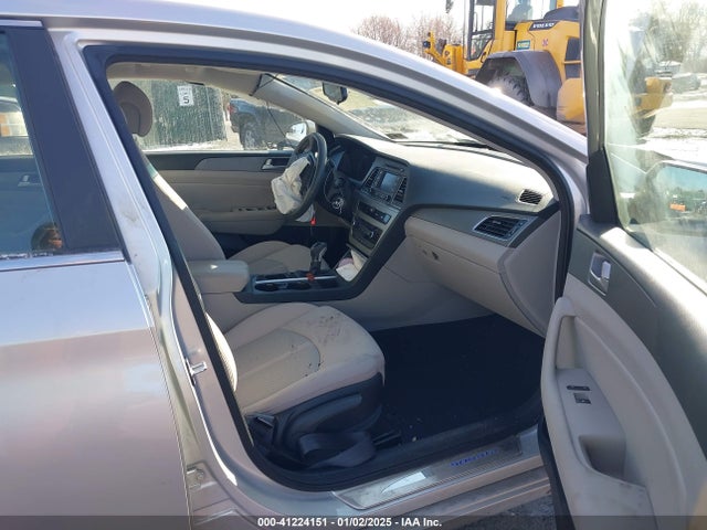 Hyundai SONATA SE 2015 5NPE24AF7FH223013 Image 5