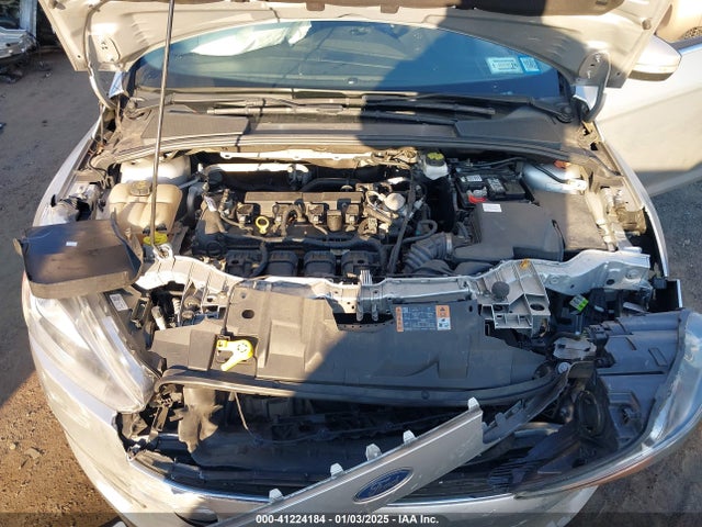 1FADP3J29JL273071 Ford Focus Titanium
