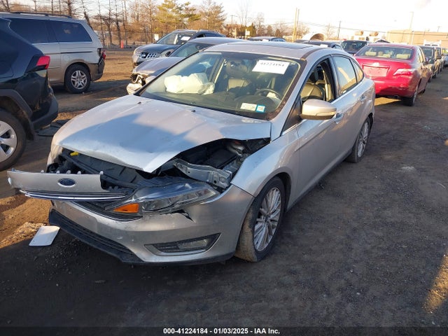 1FADP3J29JL273071 Ford Focus Titanium