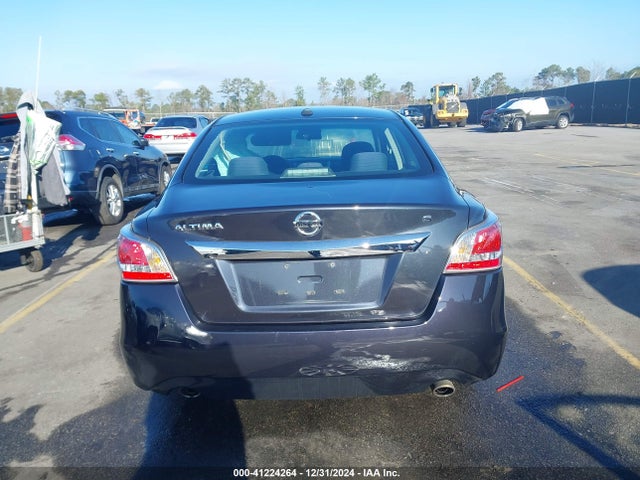 Nissan Altima 2.5 S 2015 1N4AL3AP1FN862749 Image 16