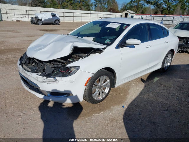 Chrysler 200 Limited 2015 1C3CCCAB9FN694256 Image 2