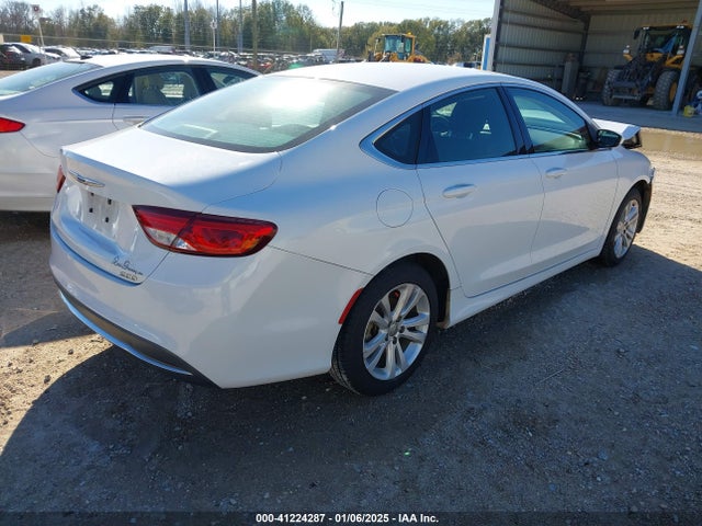 Chrysler 200 Limited 2015 1C3CCCAB9FN694256 Image 4