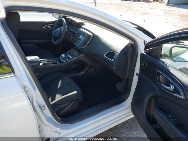 Chrysler 200 Limited 2015 1C3CCCAB9FN694256 Image 5