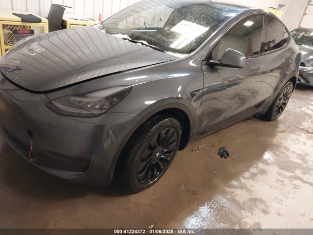 2021 TESLA MODEL Y 5YJYGDEE9MF109820 Photo 1