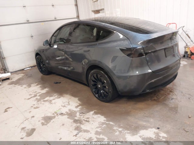 2021 TESLA MODEL Y 5YJYGDEE9MF109820 Photo 2